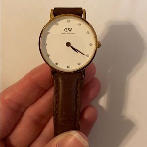 Women’s Daniel Wellington Watch with Rhinestones